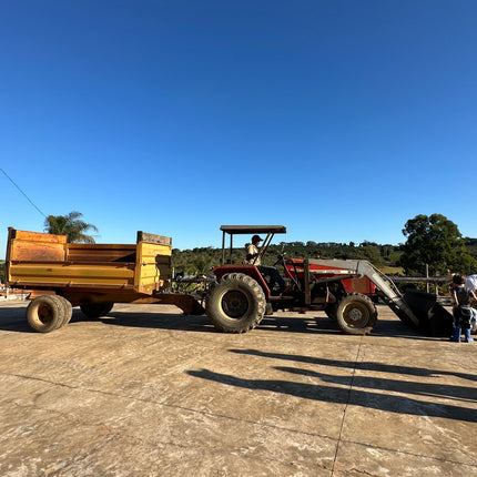 Ground coffee, Brazil Jaguara Estates Santa Lucia Microlot