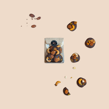 Image of Mendiant, milk chocolate, hazelnuts, Chocolaterie RG - 1